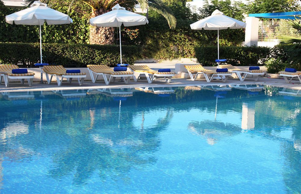 Aparthotel Nissia Kamares 3*
