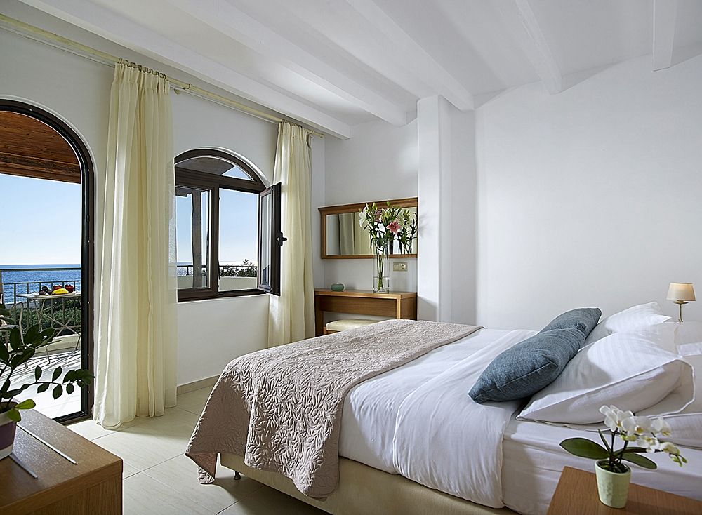 Hotel Coriva & 4*