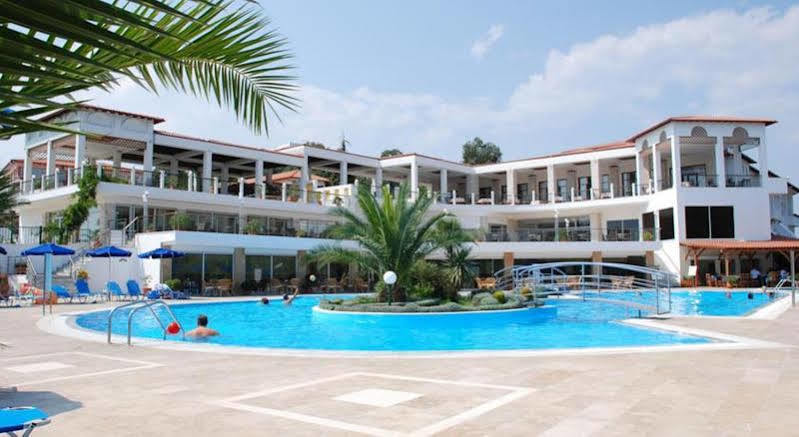 Alexandros Palace And Suites 5* Nea Roda