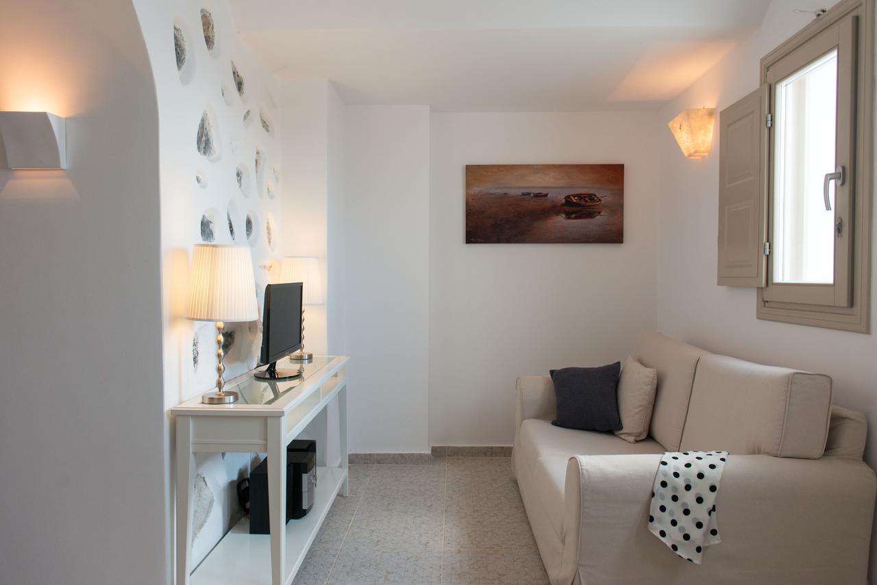 Serenity Suites & *