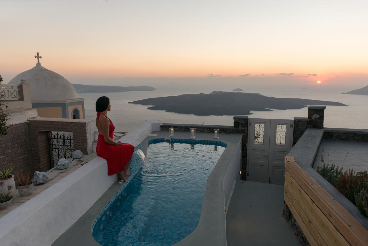 Serenity Suites & * Fira (Santorini)