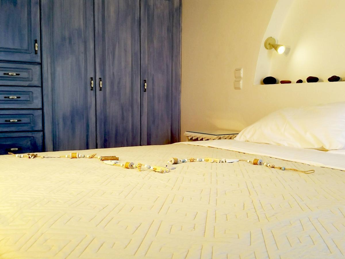 Holiday home Theros Fira (Santorini)