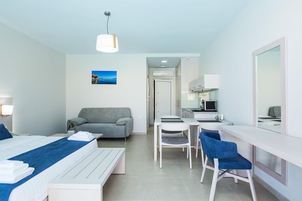 Sun And Sea Aparthotel