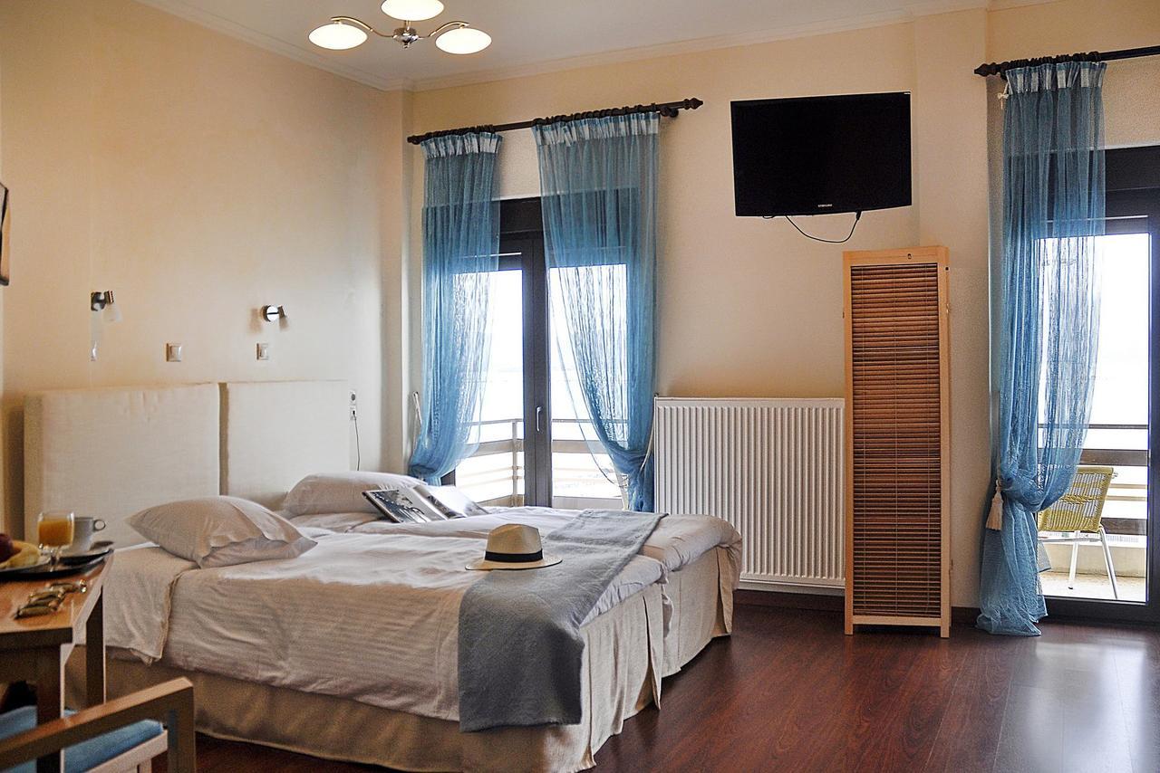 Atlantis Hotel 2*