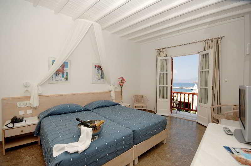 Hotel Petasos Chic