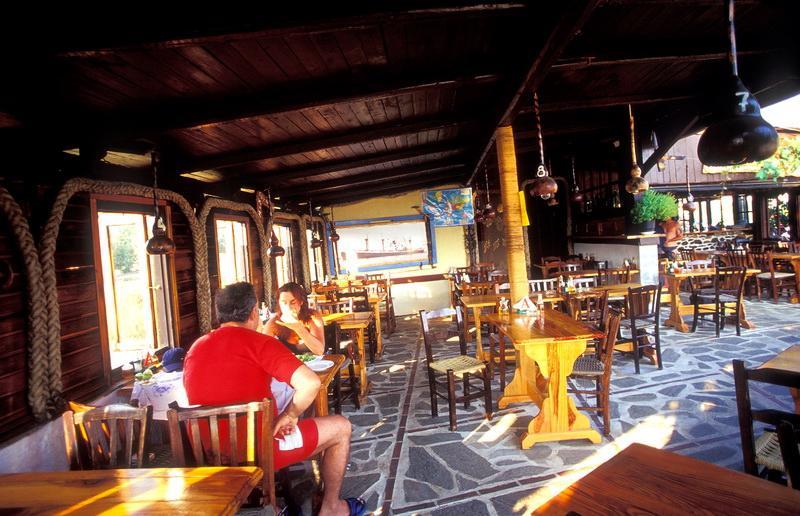 Hotel Caravos