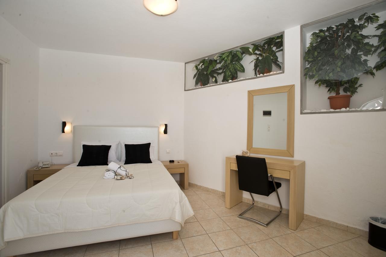Hotel Zannis 3*