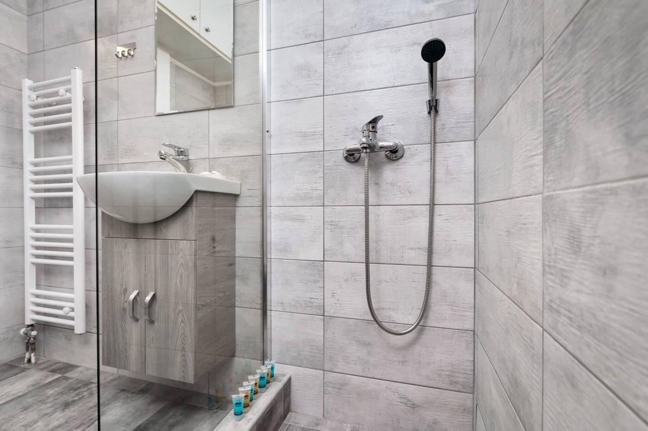 51m² Flat In Vouliagmeni Apartment Athens