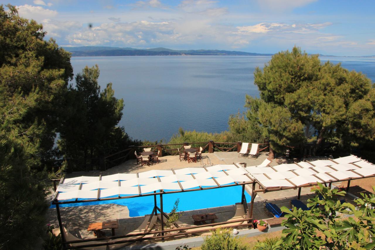 Heos Aparthotel