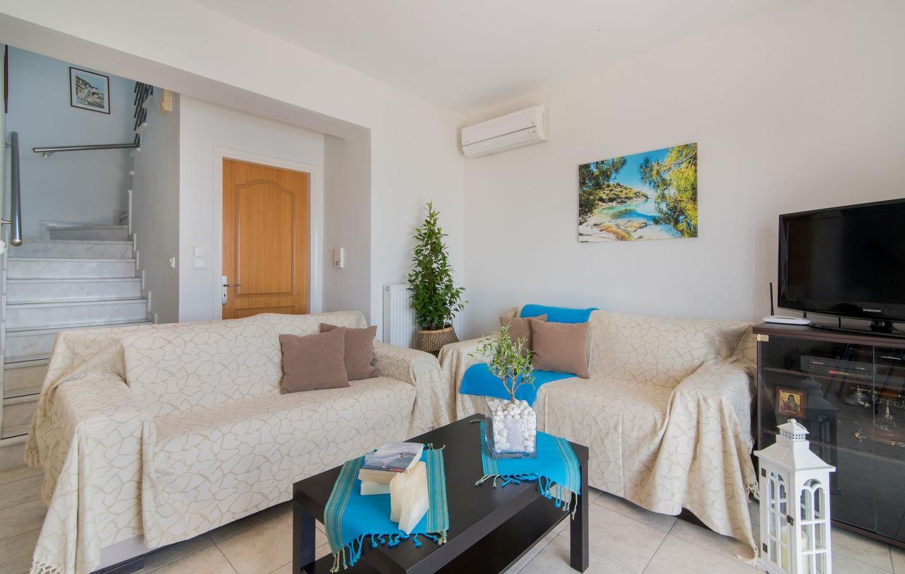 Coastal Paradise Found - Komis' Private Pool Retreat * Agios Nikolaos (Zakynthos)