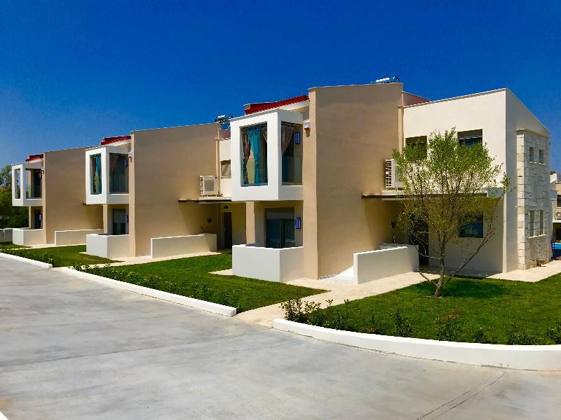 W Pool Halkidiki Villa Pefkochori