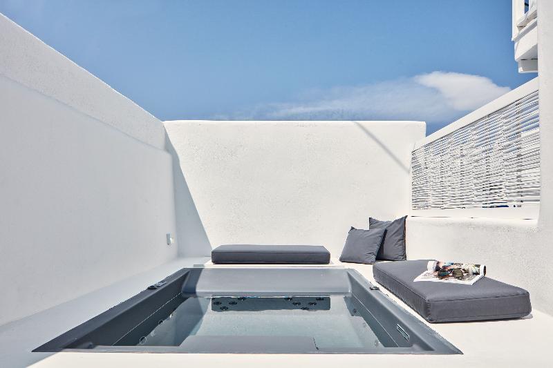 Ledra Hotel