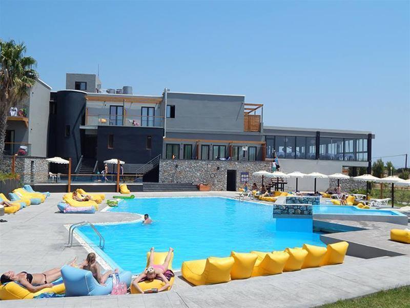 Ampelia Beach 3*