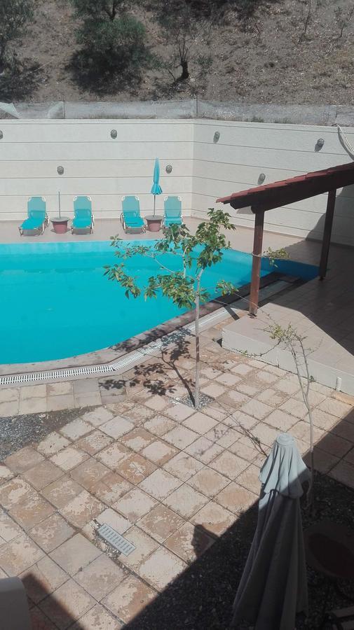 Aparthotel Sfinias