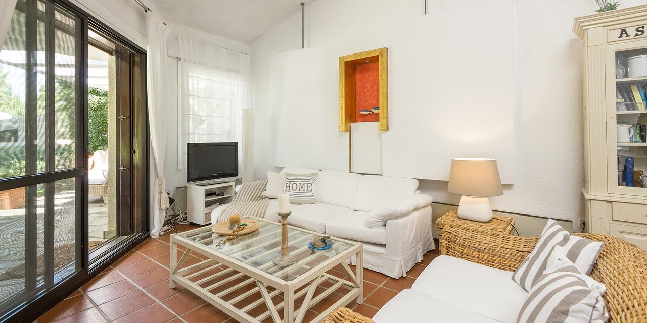 Coelo Shared Pool, Sani Villa *