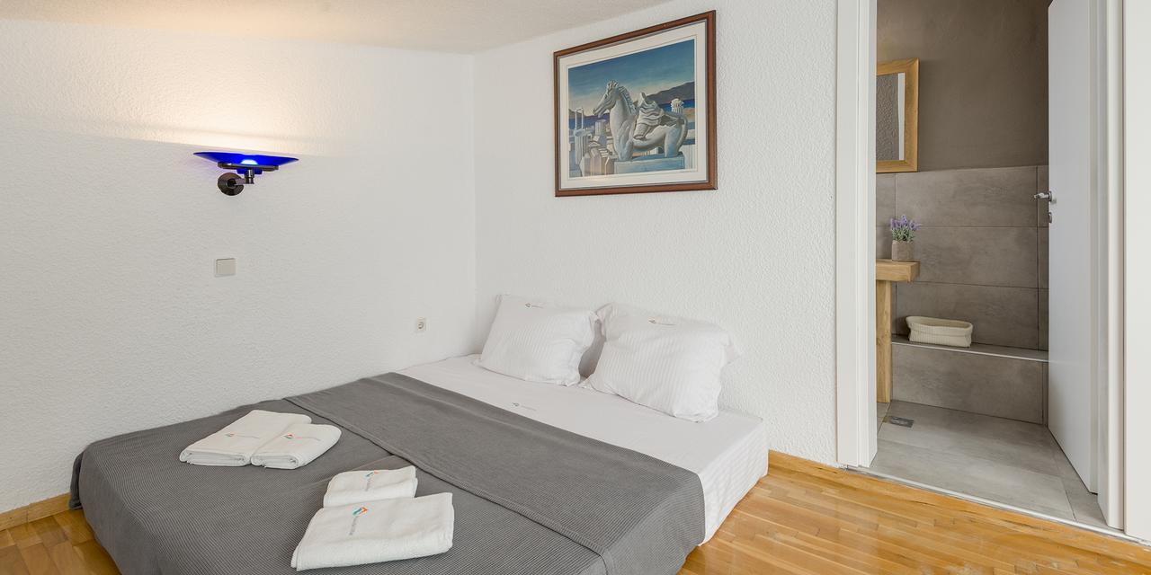 Coelo Shared Pool, Sani Villa *