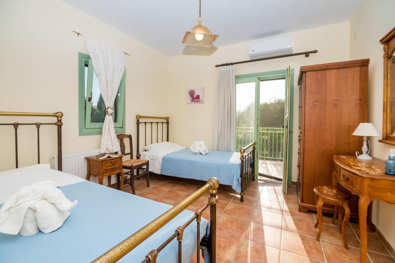 Leventis Complex With Sharing Pool * Spartia (Kefalonia)