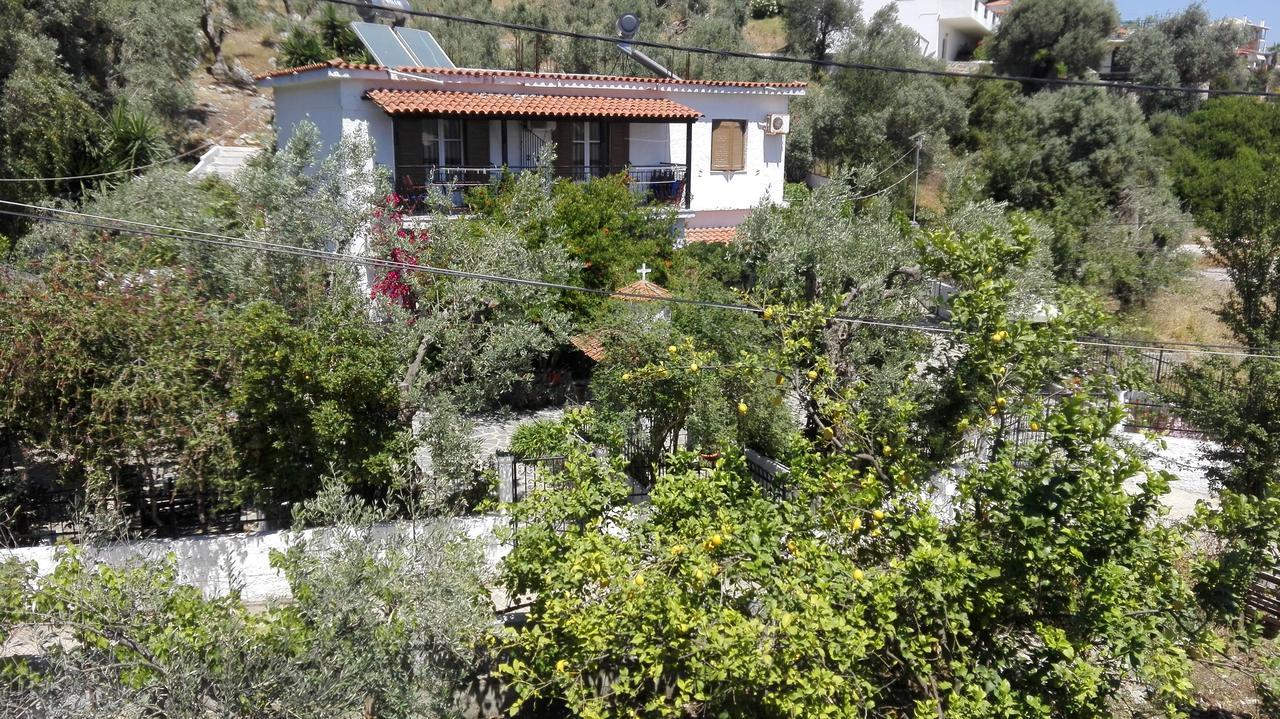 Stelios Apartment *