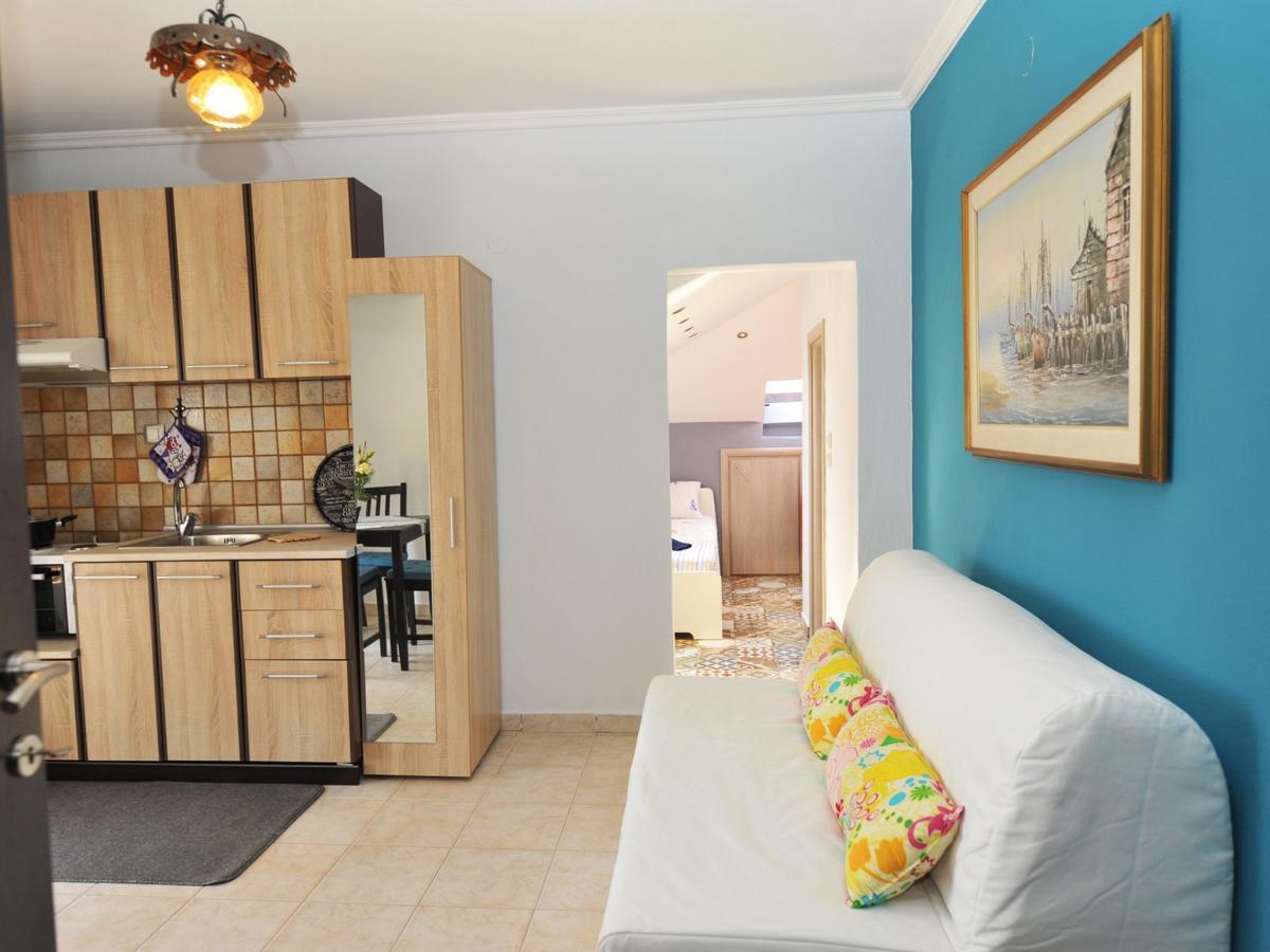 Alice Wonderland Nea Halkidiki Apartment *