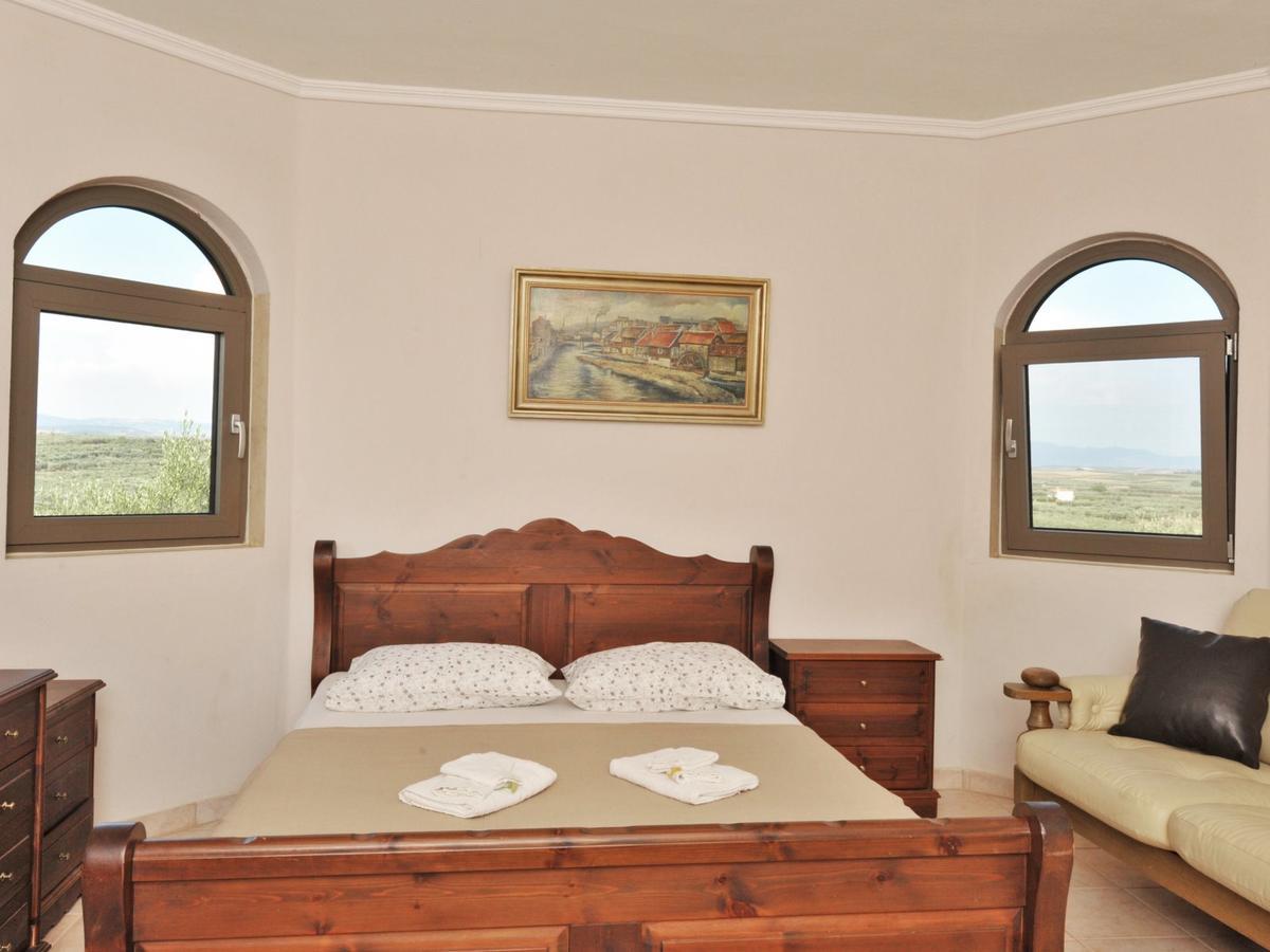 Alice Wonderland Nea Halkidiki Apartment *