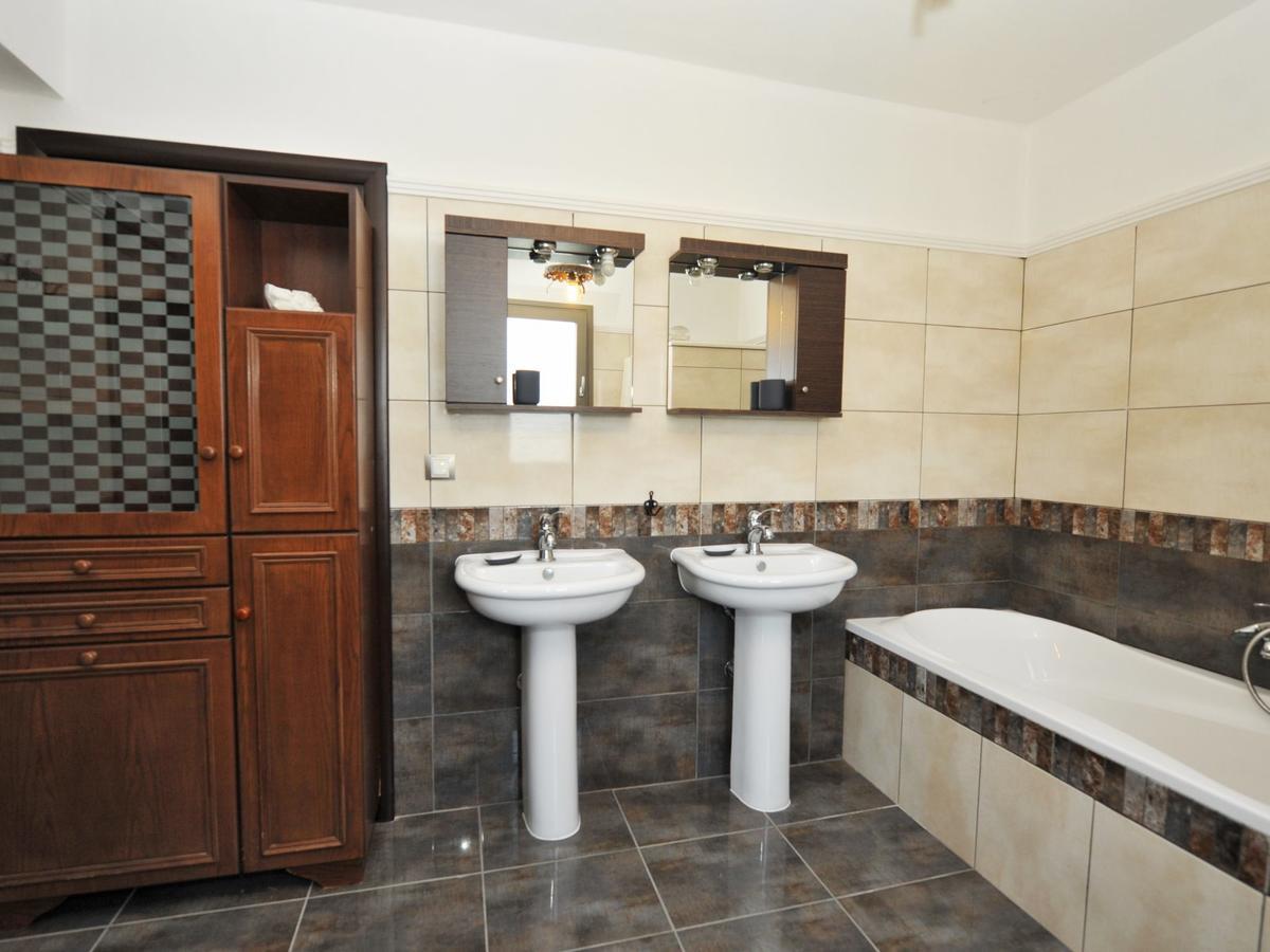 Alice Wonderland Nea Halkidiki Apartment Flogita