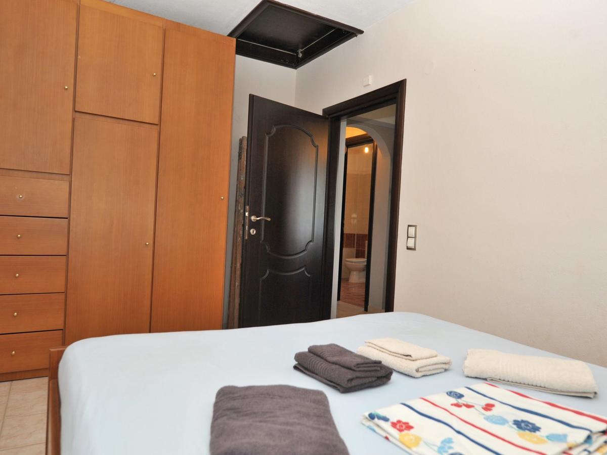 Alice Wonderland Nea Halkidiki Apartment Flogita