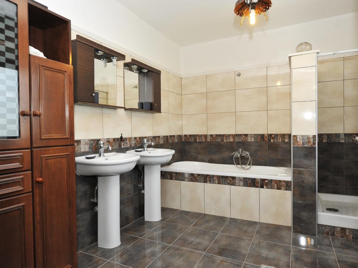 Alice Wonderland Nea Halkidiki Apartment