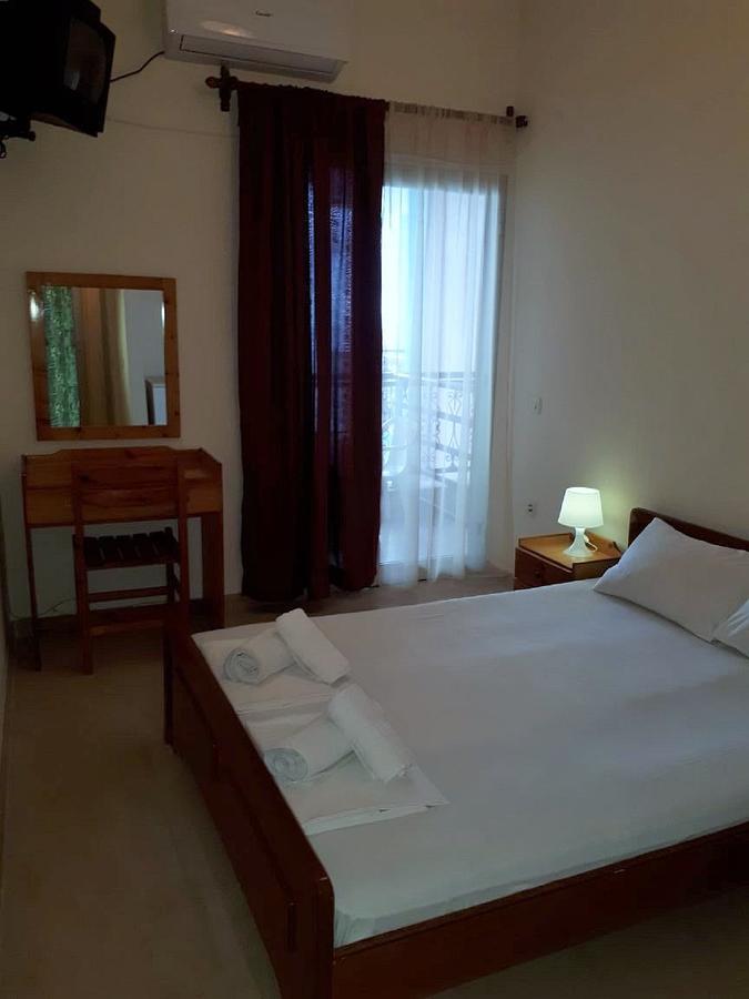 Votsala Aparthotel Mola Kalyva