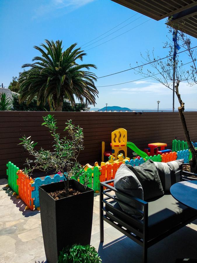 Meliton & By The Hotel Neos Marmaras