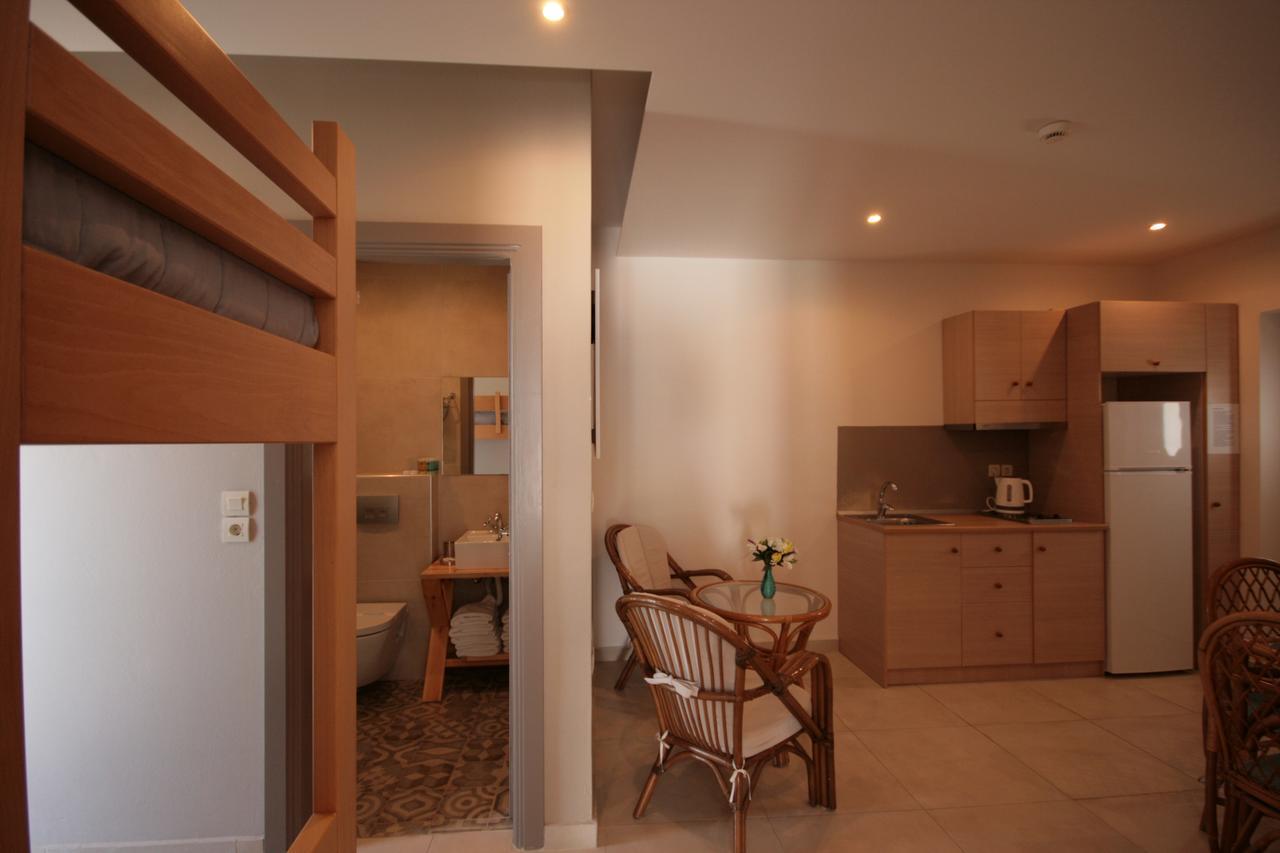 Irina Aparthotel