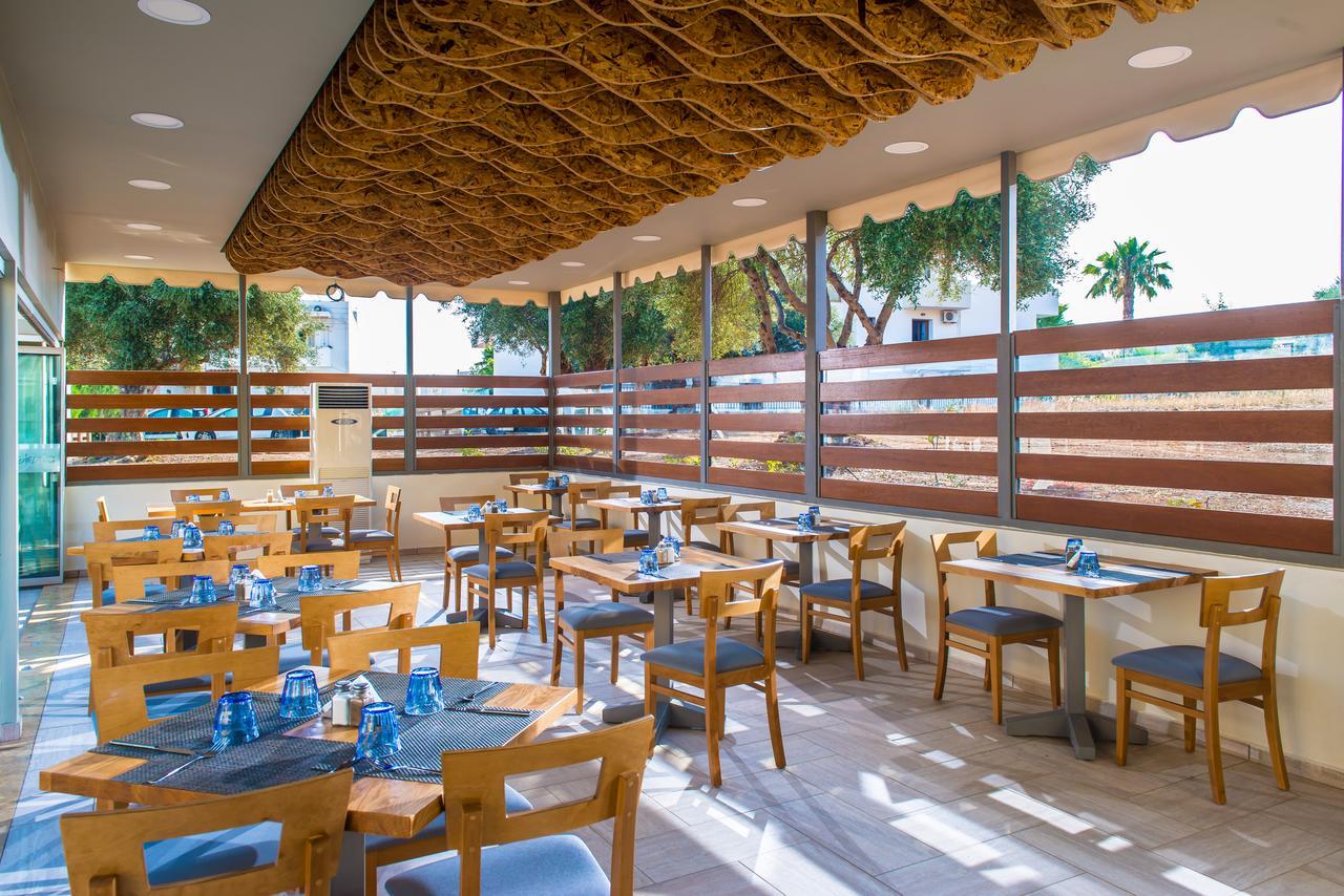 Aparthotel Bella Elena By Estia 3*
