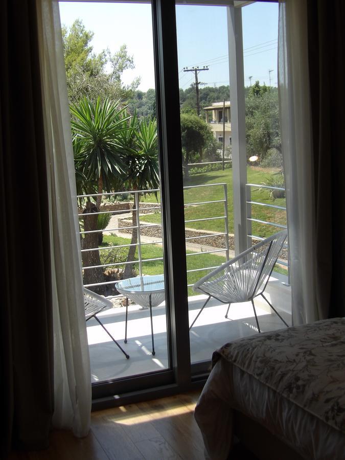 Ren * Dassia (Corfu)