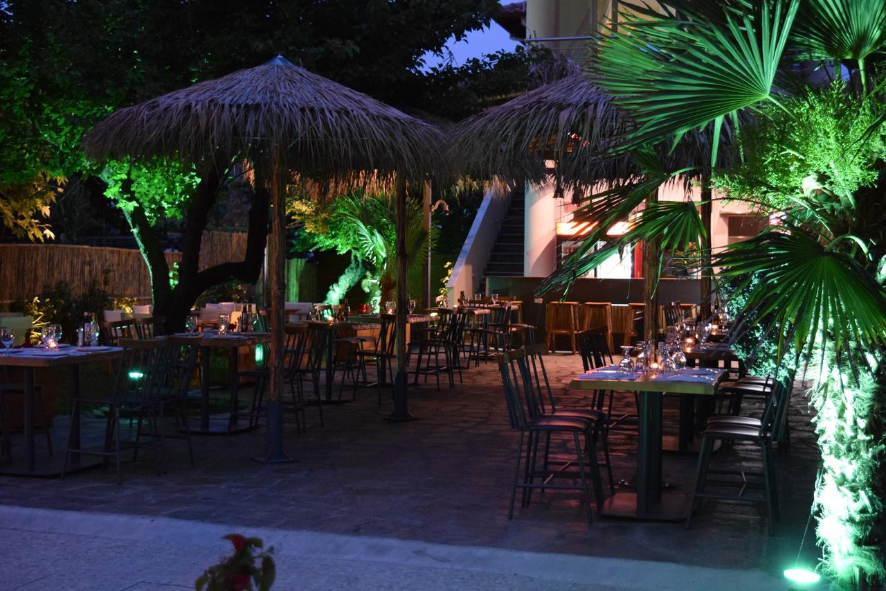 Astri Hotel