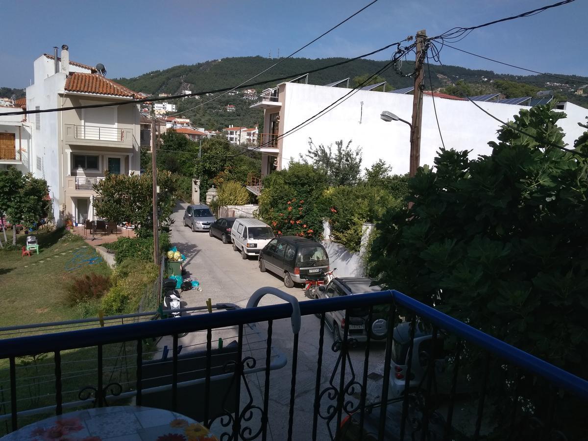 Syraina Apartment Skiathos Town