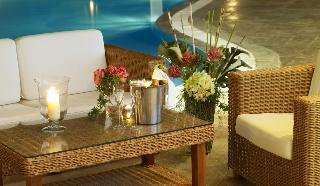 Alexandros Palace And Suites Nea Roda