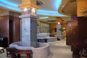 Alexandros Palace And Suites Nea Roda