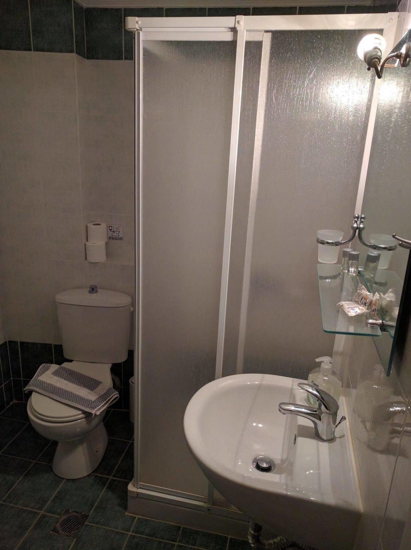 Hotel Sea Breeze 2*