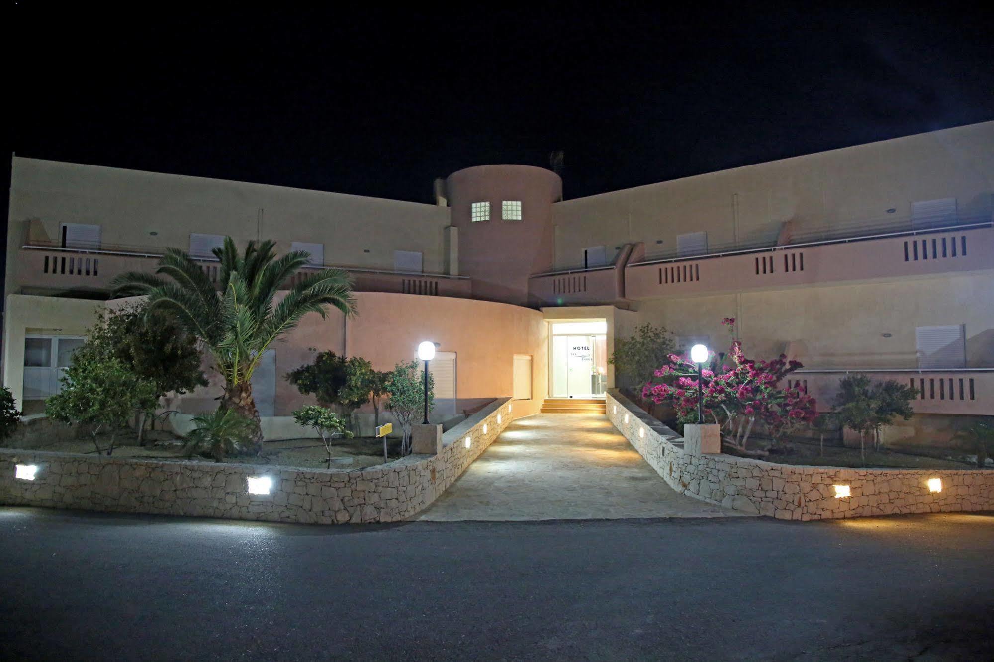 Sea Breeze Hotel