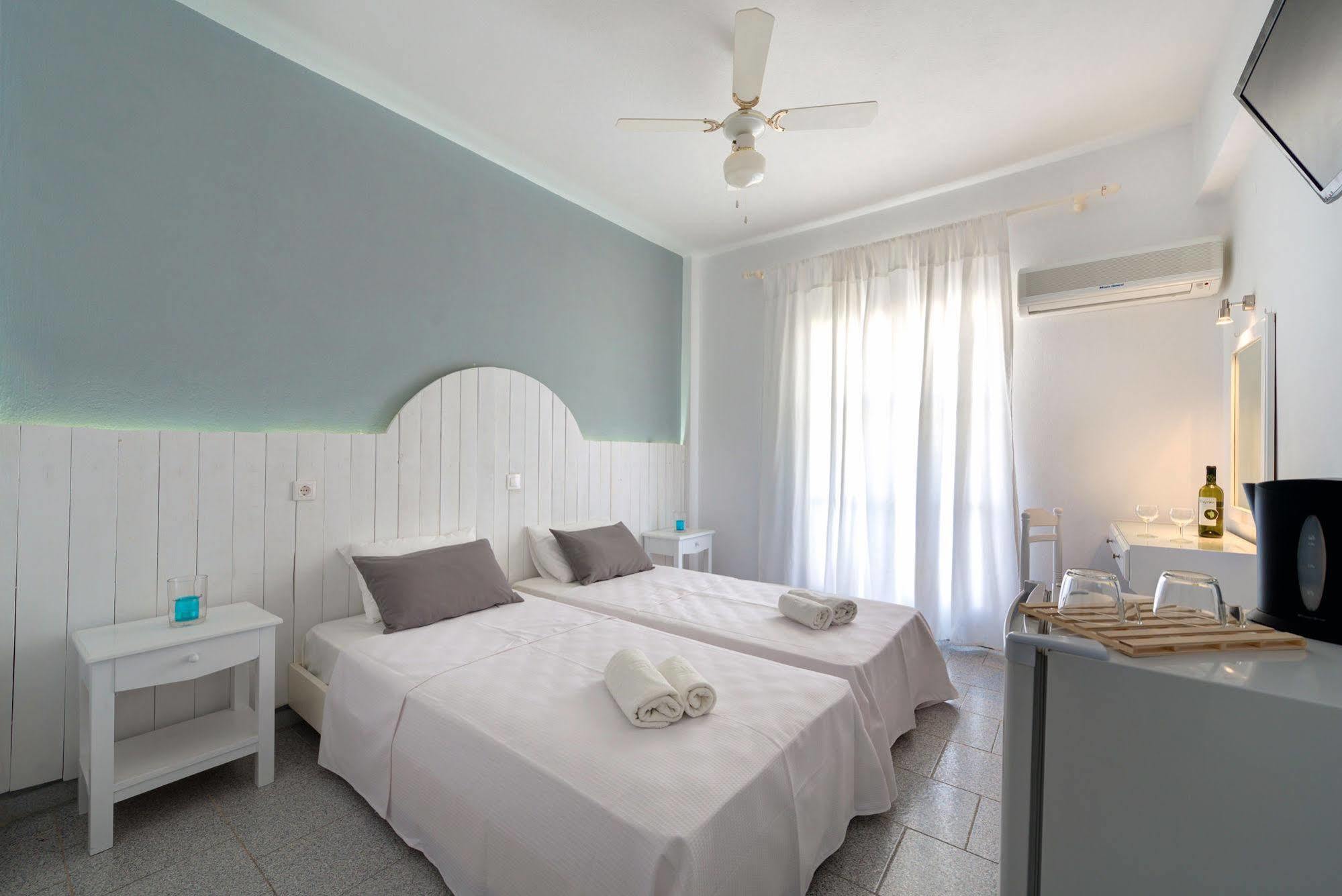Aparthotel Ikaros Karterados (Santorini)