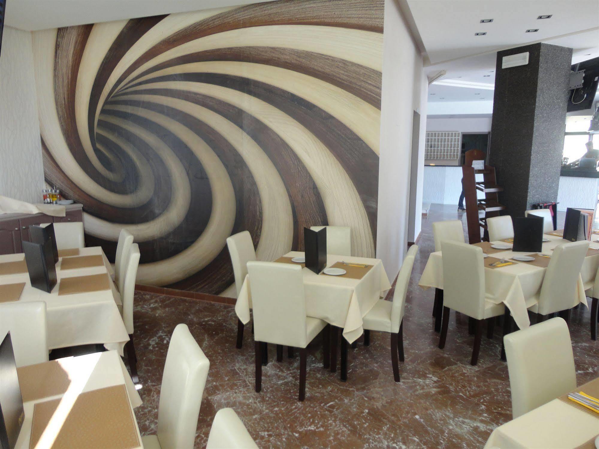 Hotel Morfeas 2*