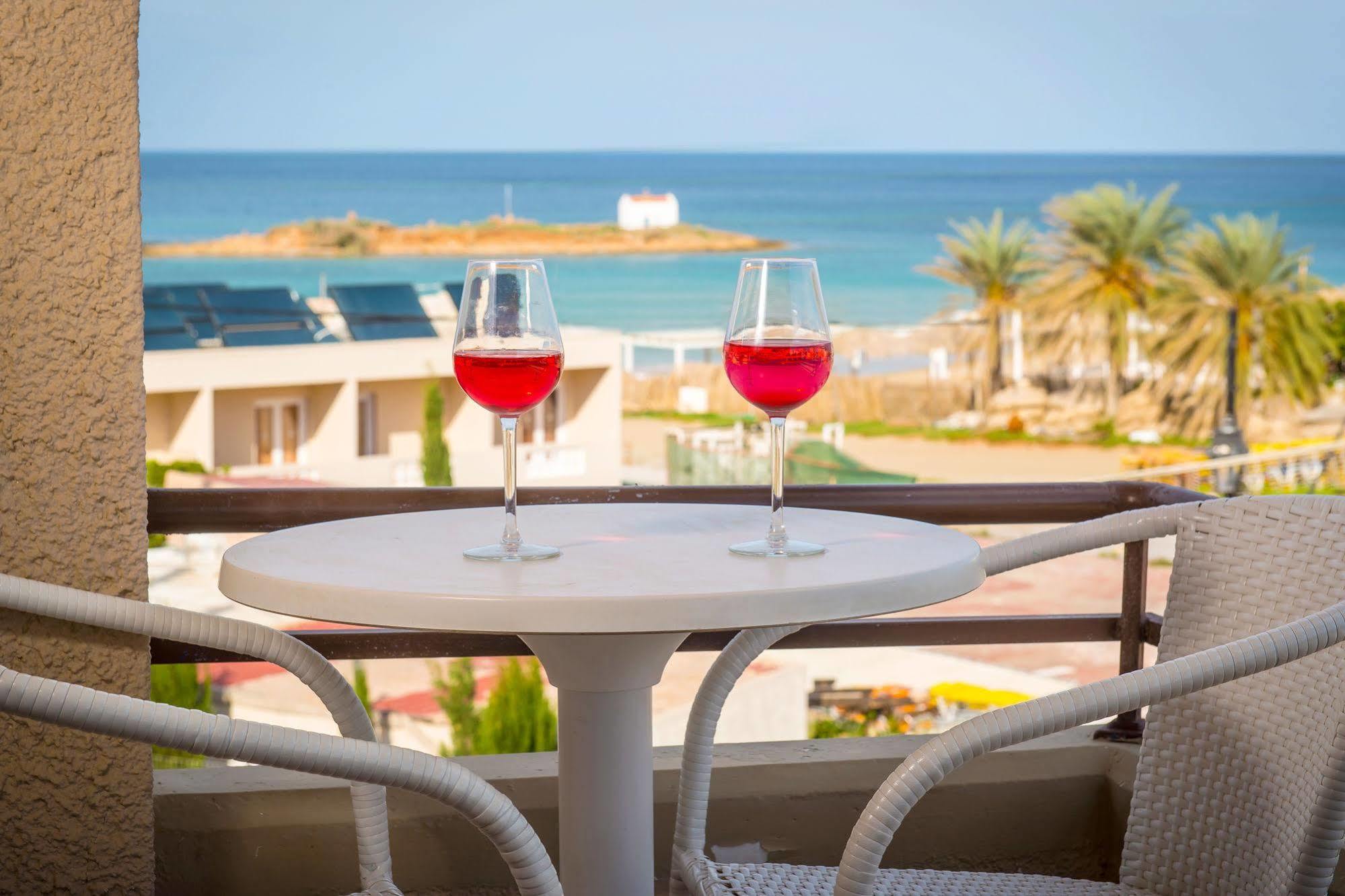 Primavera & 3* Malia (Crete)