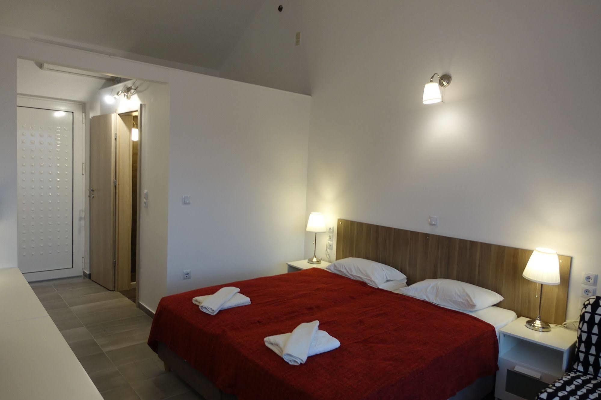 Rene Hotel 2*
