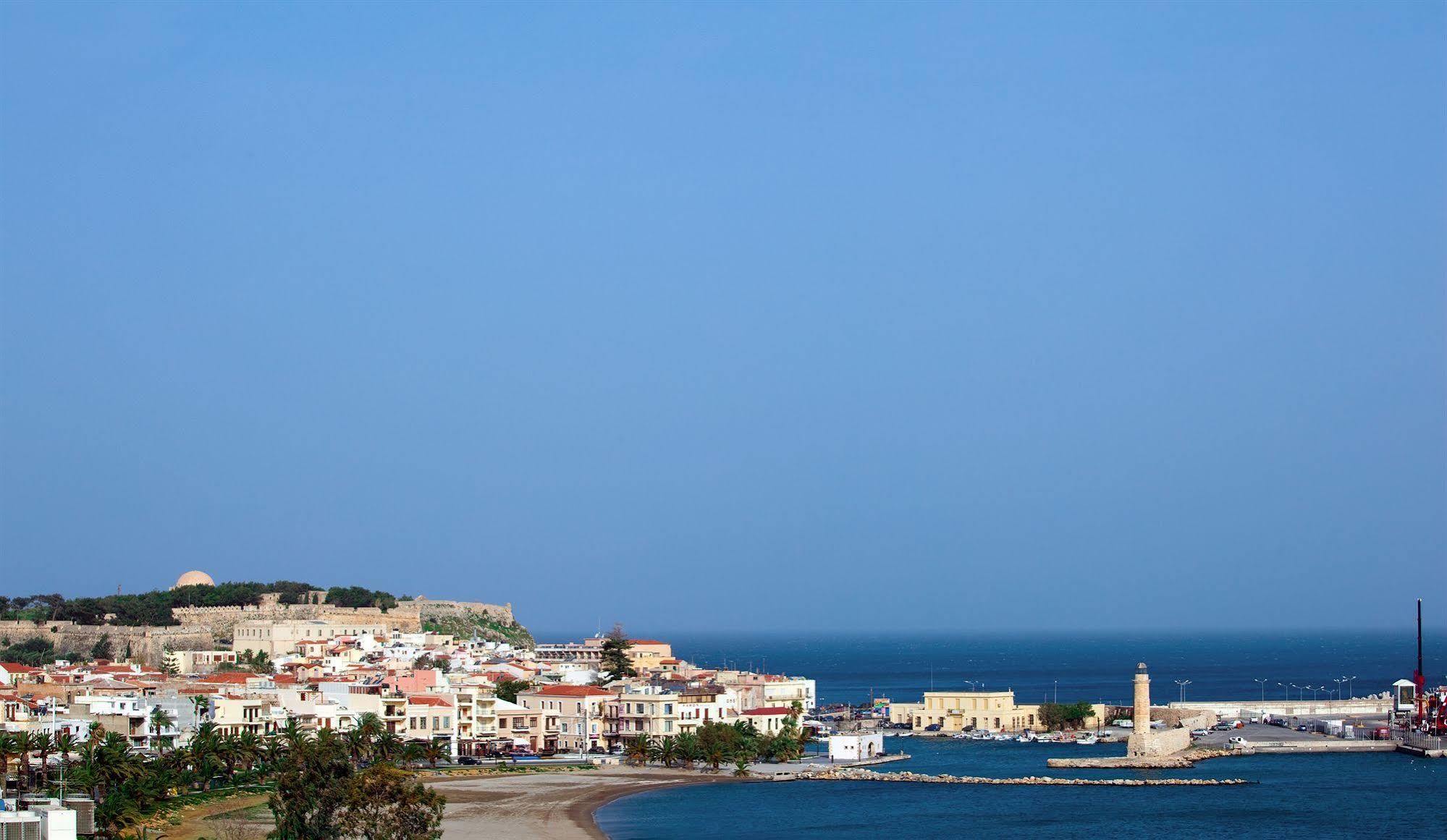Achillion Palace Hotel 4*