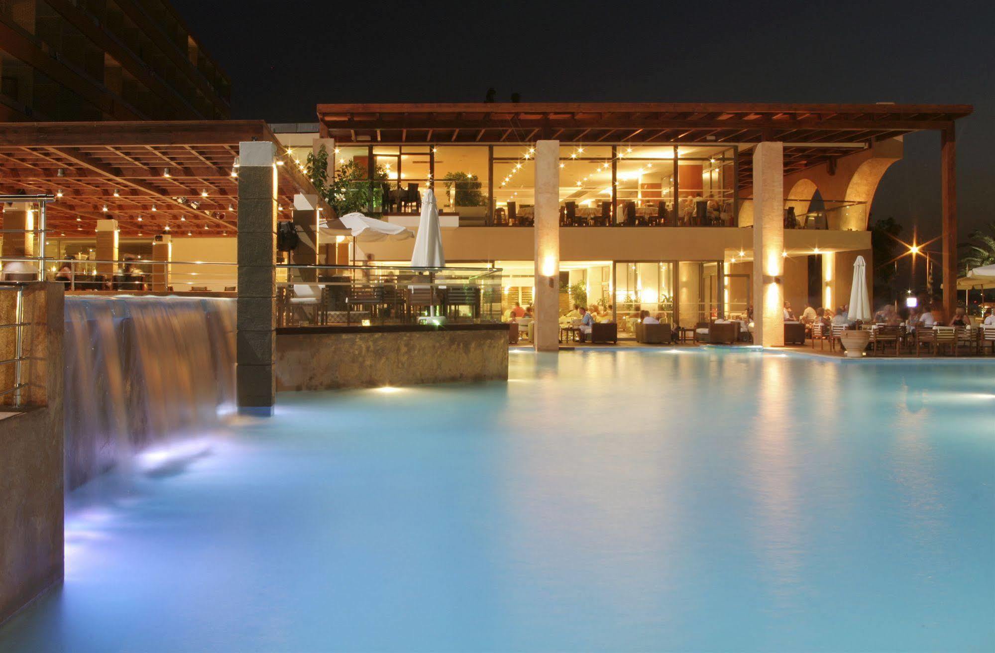 Oceanis 4*