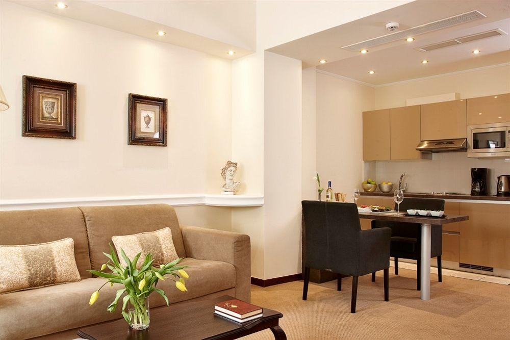 Ava And Hotel 4*