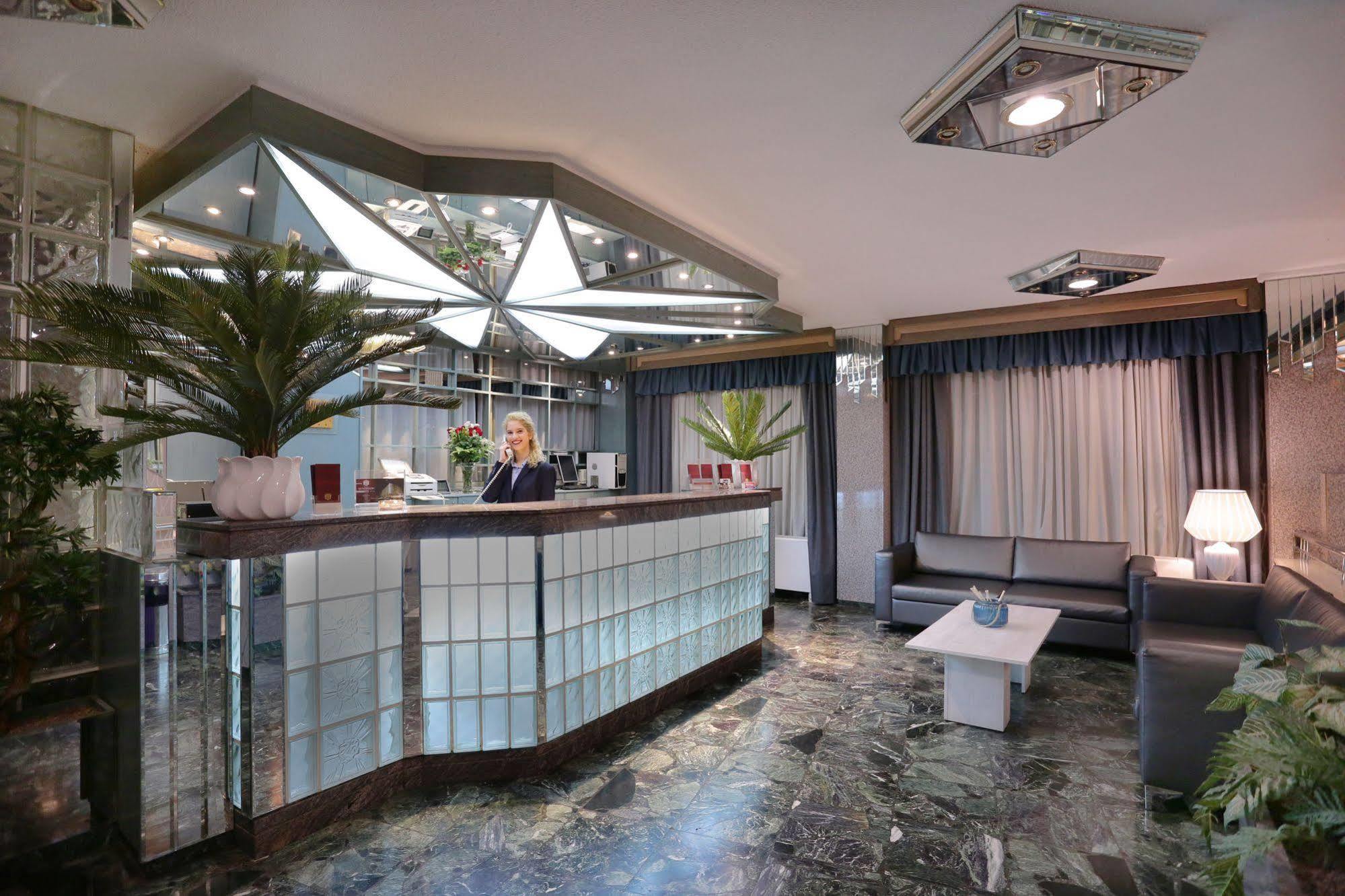 Hotel Xenophon Athens