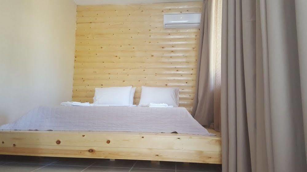 Anemos Aparthotel 2*