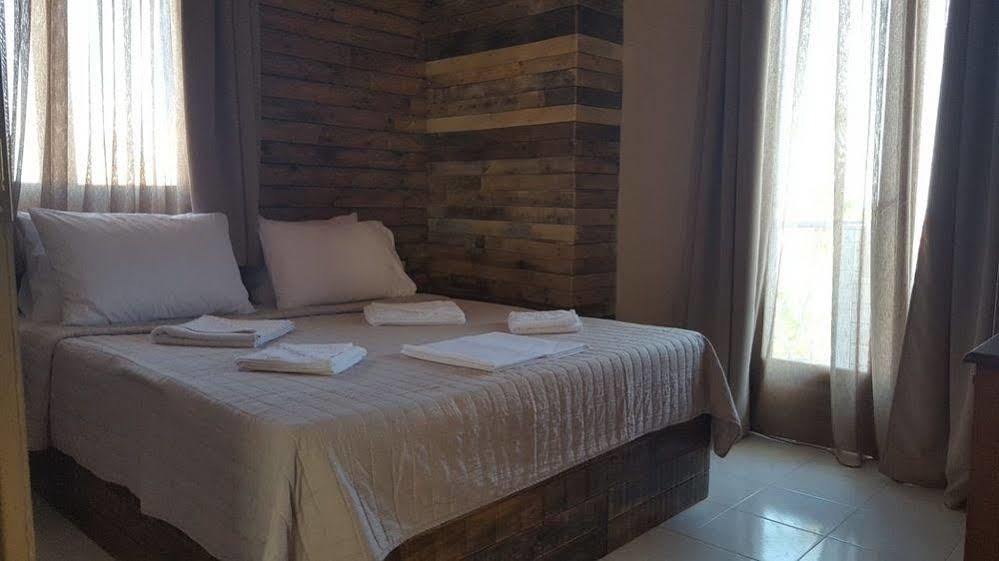 Anemos Aparthotel 2*