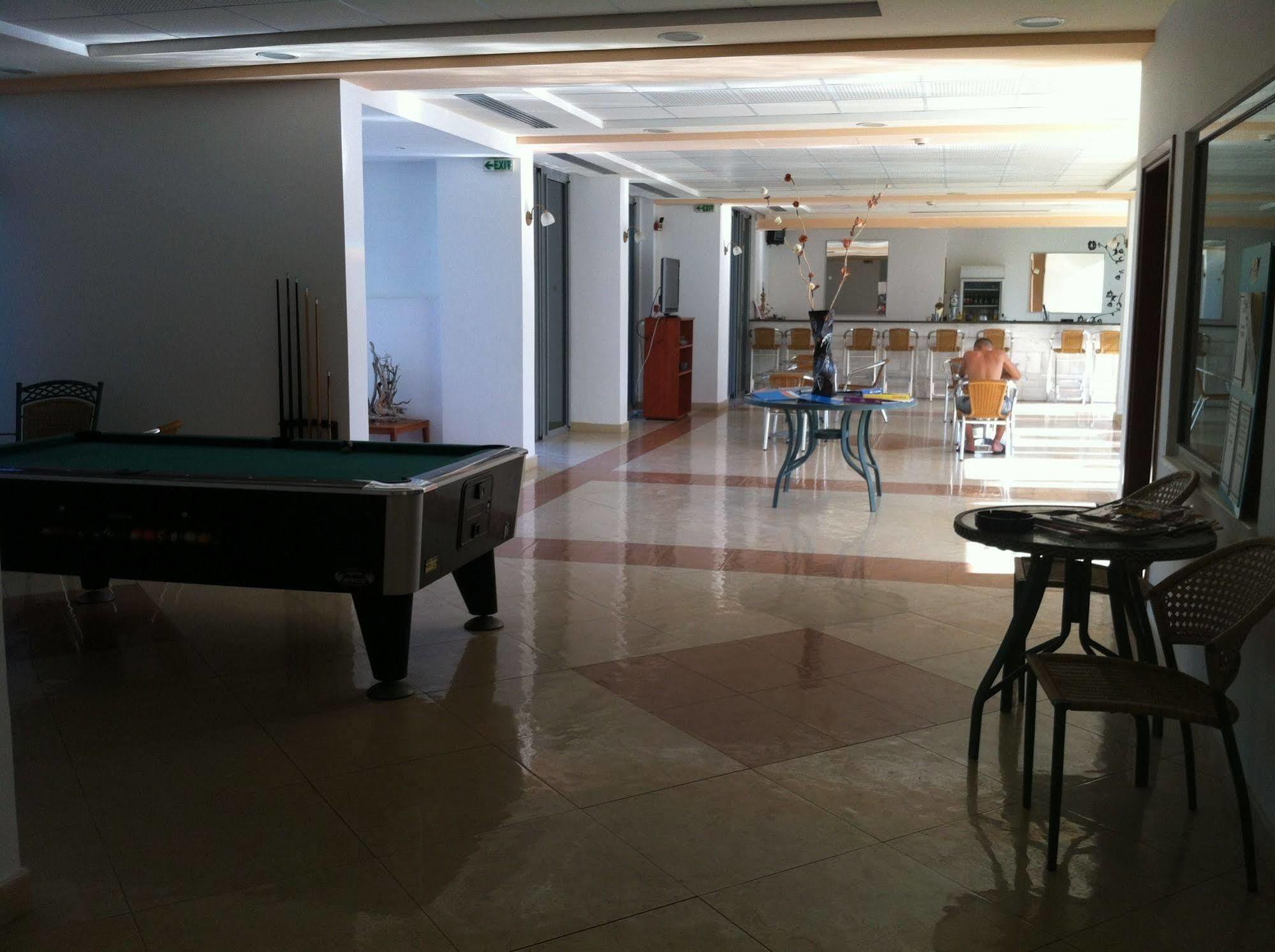 Olgas Paradise Aparthotel