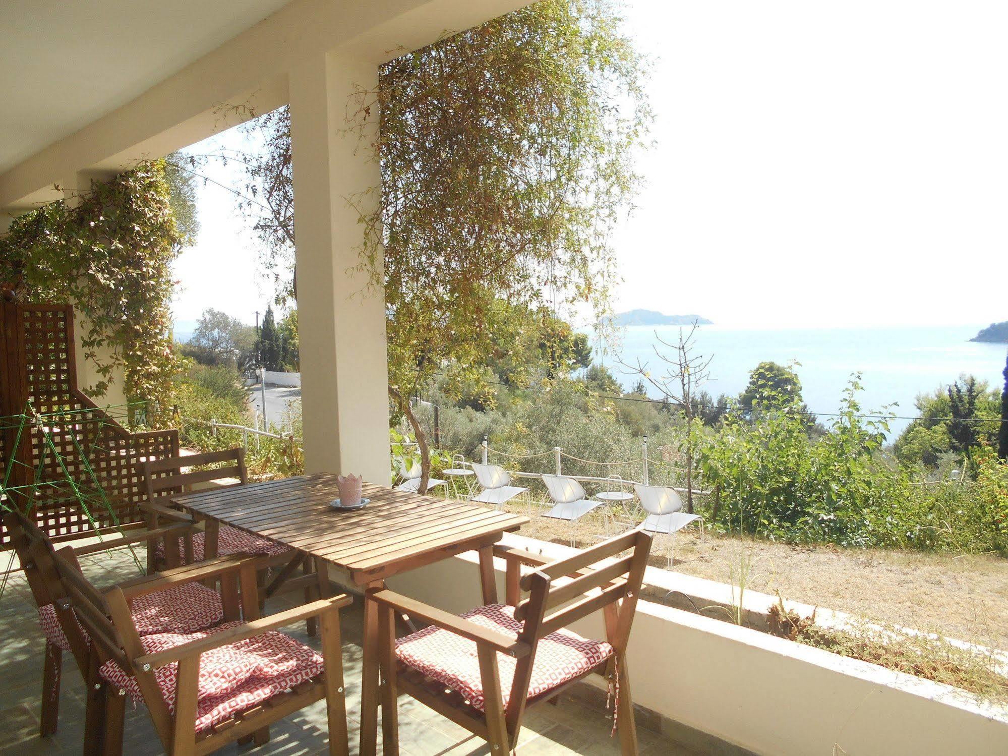 Helen's 11 Boutique Aparthotel Achladies (Skiathos)